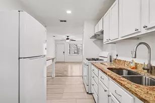 2211 Barbell Ln, Fort Worth, TX 76111 - Photo 12