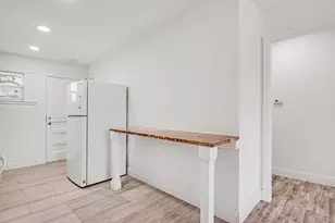 2211 Barbell Ln, Fort Worth, TX 76111 - Photo 10