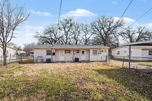 2211 Barbell Ln, Fort Worth, TX 76111 - Photo 24