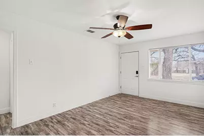 2211 Barbell Lane, Fort Worth, TX 76111 - Photo 8