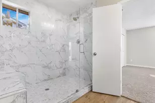 714 Pleasant Valley Rd, Garland, TX 75040 - Photo 22