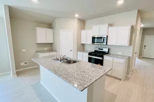 4248 Trickling Crk Ln, Fort Worth, TX 76036 - Photo 2