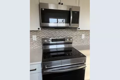 225 McWhorter St, Mineola, TX 75773 - Photo 6