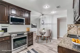 210 Blair Ln, Arlington, TX 76014 - Photo 6