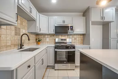 4901 Camille Court, Fort Worth, TX 76135 - Photo 12