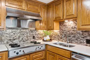 1021 Edgecliff Dr, Bedford, TX 76022 - Photo 22