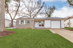 1806 Cunningham St, Irving, TX 75062 - Photo 2