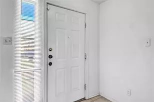 4600 Alamosa St, Fort Worth, TX 76119 - Photo 4