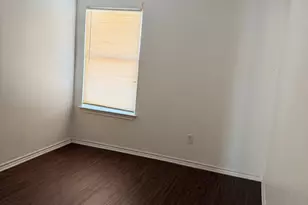 4600 Alamosa St, Fort Worth, TX 76119 - Photo 12