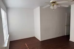 4600 Alamosa St, Fort Worth, TX 76119 - Photo 10