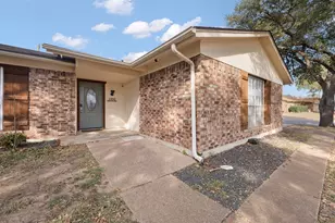 1000 Dorsey St, Burleson, TX 76028 - Photo 8