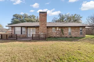 1000 Dorsey St, Burleson, TX 76028 - Photo 30