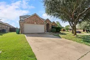 200 Valley View Dr, Waxahachie, TX 75167 - Photo 2