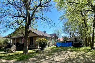 1201 W Market St, Honey Grove, TX 75446 - Photo 22