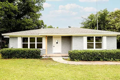 190 Trail Drive, Bowie, TX 76230 - Photo 2