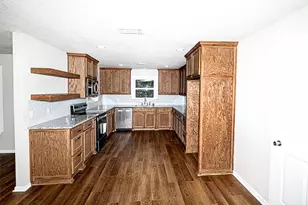 190 Trail Dr, Bowie, TX 76230 - Photo 12