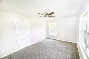 190 Trail Dr, Bowie, TX 76230 - Photo 20