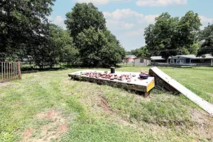 190 Trail Dr, Bowie, TX 76230 - Photo 34