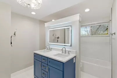 1140 Gloucester Court S, Irving, TX 75062 - Photo 24