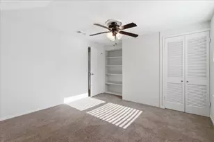 1140 Gloucester Ct S, Irving, TX 75062 - Photo 20