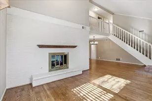 1140 Gloucester Ct S, Irving, TX 75062 - Photo 6