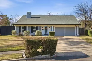 1140 Gloucester Ct S, Irving, TX 75062 - Photo 2