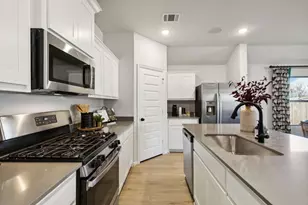 552 Stone Hollow Dr, Van Alstyne, TX 75495 - Photo 12