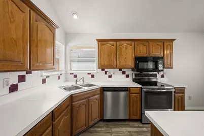 1417 Warwick Drive, Lancaster, TX 75134 - Photo 12