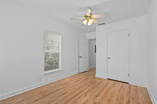 4216 Valentine St, Fort Worth, TX 76107 - Photo 10