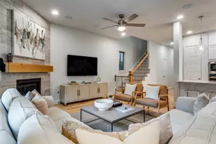 7047 Mistflower Ln., Dallas, TX 75231 - Photo 14