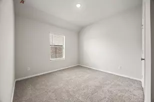 547 Forest Haven Dr, Van Alstyne, TX 75495 - Photo 8