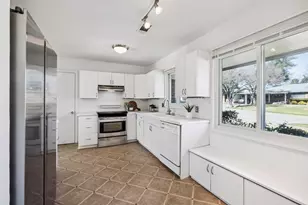 430 Mayrant Dr, Dallas, TX 75224 - Photo 16