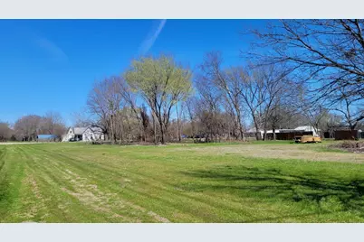 101 E Dalewood Street, Richland, TX 76681 - Photo 1