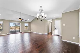 1505 Jane Ln, West, TX 76691 - Photo 4