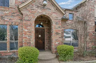 2221 Farrington Ln, Hurst, TX 76054 - Photo 2