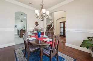 2221 Farrington Ln, Hurst, TX 76054 - Photo 6