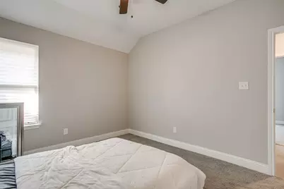 5617 Kilpatrick Avenue, Fort Worth, TX 76107 - Photo 32