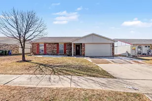 5549 Ragan Dr, The Colony, TX 75056 - Photo 2