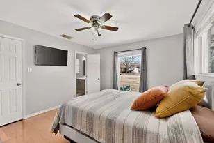 766 S Manus Dr, Dallas, TX 75224 - Photo 26