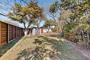 766 S Manus Dr, Dallas, TX 75224 - Photo 38