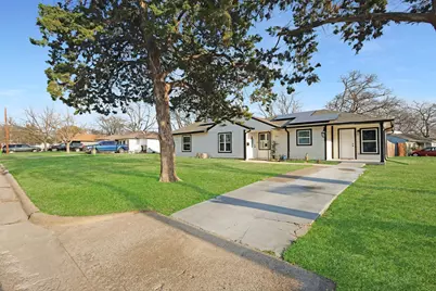 709 Dallas Street, Grand Prairie, TX 75051 - Photo 2