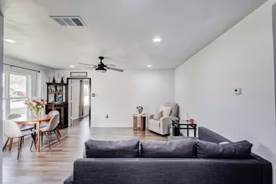 709 Dallas Street, Grand Prairie, TX 75051 - Photo 12