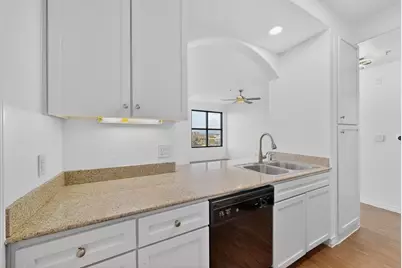 330 Las Colinas Boulevard E #1112, Irving, TX 75039 - Photo 10