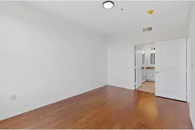 330 Las Colinas Boulevard E #1112, Irving, TX 75039 - Photo 4