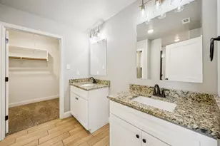 704 E Jefferson St, Waxahachie, TX 75165 - Photo 14