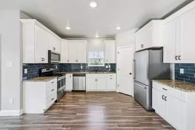 704 E Jefferson Street, Waxahachie, TX 75165 - Photo 8