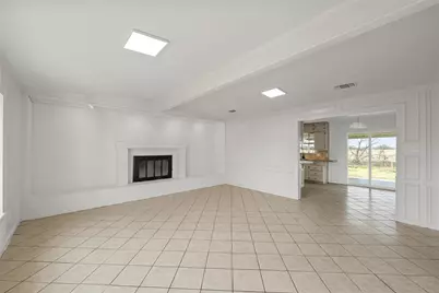 608 S Colorado Street, Whitney, TX 76692 - Photo 4