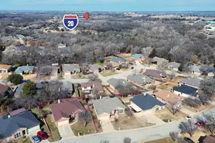 2222 Creek Side Dr, Weatherford, TX 76087 - Photo 2