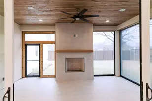 10930 Beauty Ln, Dallas, TX 75229 - Photo 24