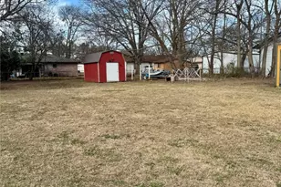 367 5th St, Deport, TX 75435 - Photo 14